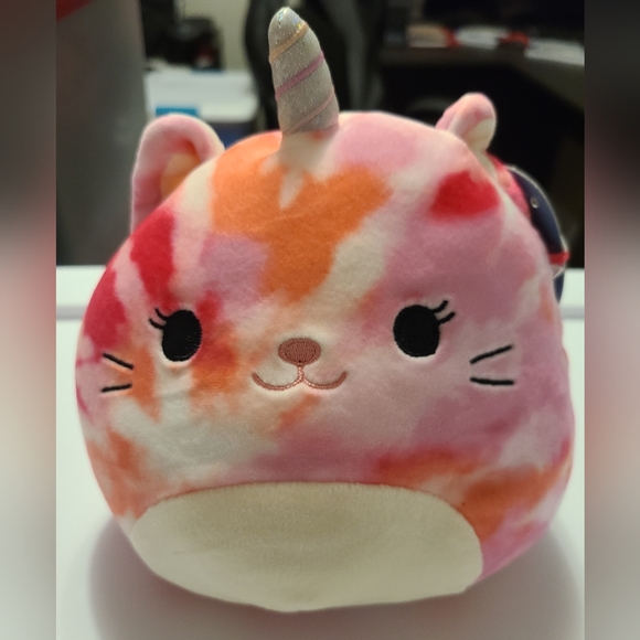 Adrie the Caticorn Squishmallow - Picture 1 of 11